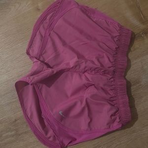 Nike Women's Dri-FIT Mid-Rise 3" Brief-Lined Shorts